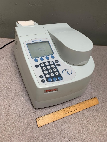 Thermo Fisher Scientific Genesys 10uv UV-vis Spectrophotometer