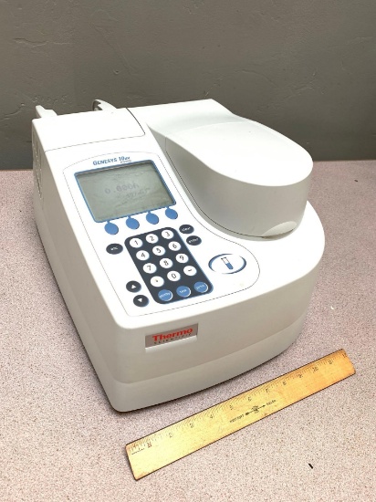 Thermo Fisher Scientific Genesys 10uv UV-vis Spectrophotometer