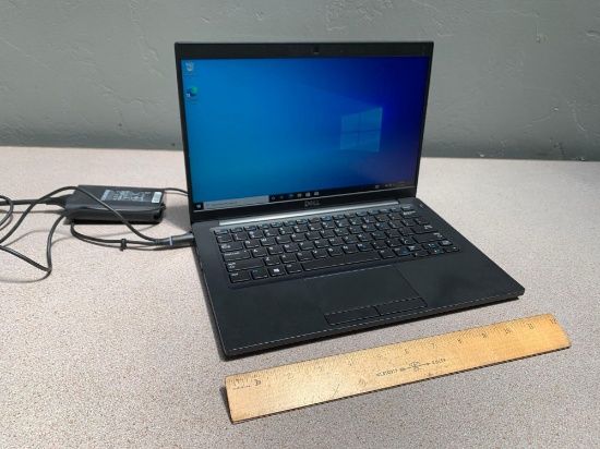 Dell Latitude 7390 13.3" LCD Laptop Intel i7-8650 1.9GHz 8GB 256GB SSD Win 10