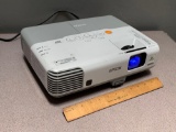 Epson PowerLite 935W / H565A 3700 Lumens LCD Video Projector