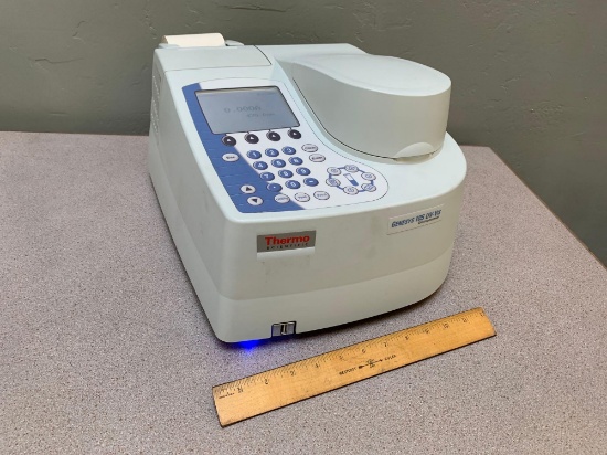 Thermo Fisher Scientific 840-208200 Genesys 10S UV-Vis Spectrophotometer