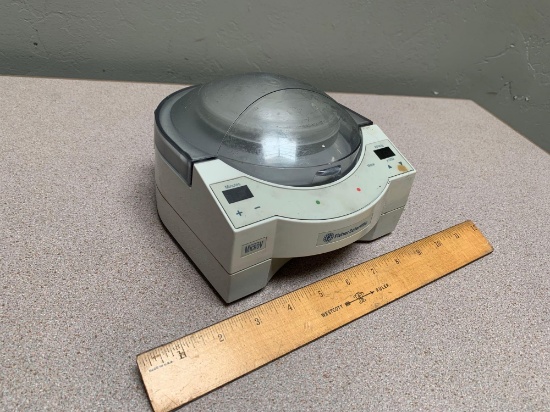 Fisher Scientific Micro V Microcentrifuge