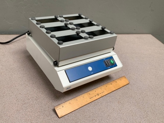Heidolph Vibramax 100 Vibrating Platform Shaker