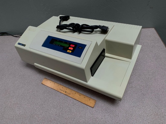 Molecular Devices SpectraMAX Gemini EM Microplate Fluorescence Reader