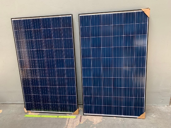 2pcs - Canadian Solar / 260W 30VDC Solar Panels 40" x 65" x 2"