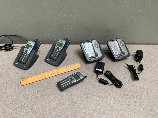 5pcs - Cisco 7920 Wireless IP Phones & 7921 Charging Stations