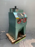 Pauli & Griffin E36 Sandblasting Cabinet 38