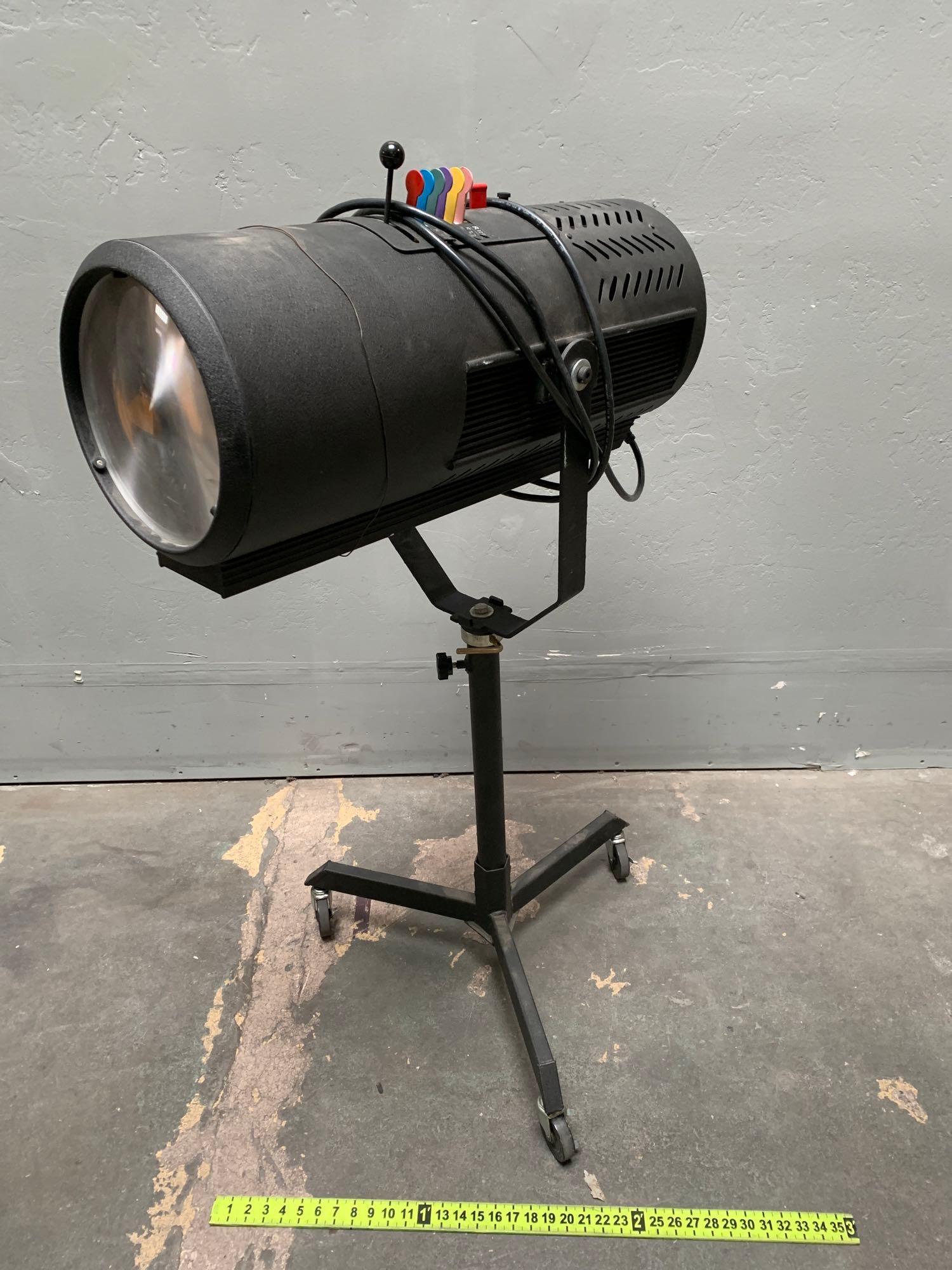 Lycian Midget II 1212 FollowSpot Stage Lighting | Proxibid