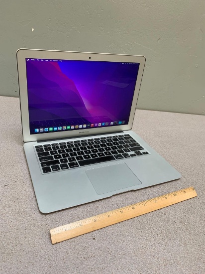 Apple MacBookAir 13.3" Laptop Intel 5th Gen Dual Core 1.8GHz 8GB 251GB Flash Monterey