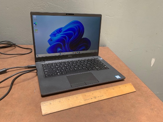 Dell Latitude 7300 Laptop Intel i7-8665 1.9GHz 8GB DDR4 256GB SSD Wifi Bt HDMI Win 11