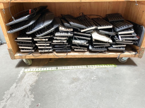51pcs - Mixed Wired Keyboards / Dell / Microsoft Apple / USB / PS/2