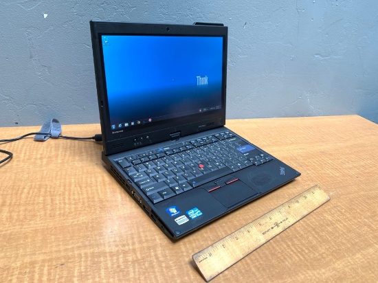 Lenovo X220 12.5" Tablet / Laptop Intel i5-2520 2.5GHz 4GB 300GB Wifi Win 7 Pro