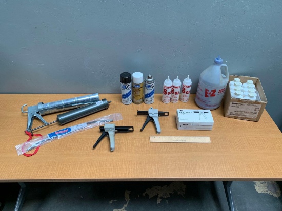 Mixed Construction Supplies / Caulking Gun / Pump / Epoxy Applicators / Powder Chalk / Spray Cleaner