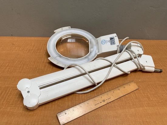 Burton Epic Base 2GX13 Magnifier Exam Light