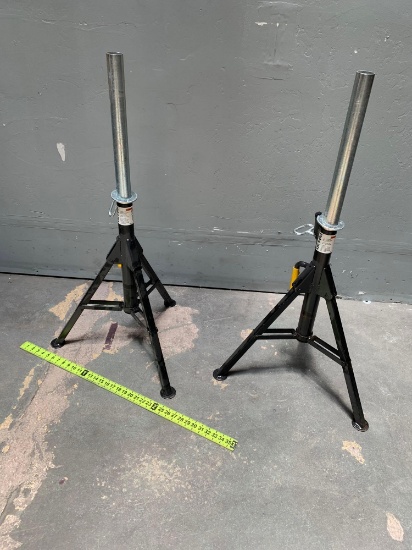 2pcs - Sumner Fold A Jack 2500lbs Pipe Stand