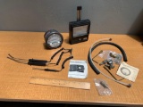 Capsuhelic Differential Pressure Gauge / Alnor Velometer