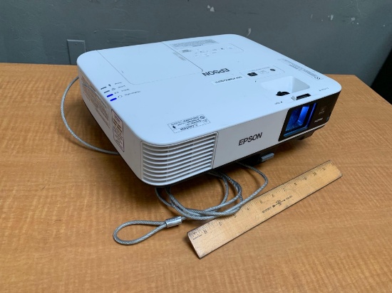 Epson PowerLite 2065 LCD Multimedia Projector 5500 lumens