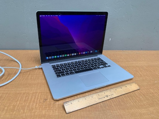 Apple MacBookPro11,4 15.4" Retina LCD Intel i7-4770HQ 2.2GHz 16GB DDR3 251GB Flash Monterey - 2015