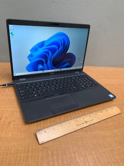 Dell Latitude 5501 15.6" LCD Laptop Intel i7-9850H 2.6GHz 16GB DDR4 256GB SSD Wifi Bt HDMI Win 11