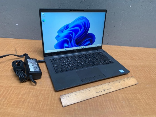 Dell Latitude 7400 14" LCD Laptop Intel I7-8665U 1.9GHz 8GB DDR4 256GB SSD Wifi Bt HDMI Win 11