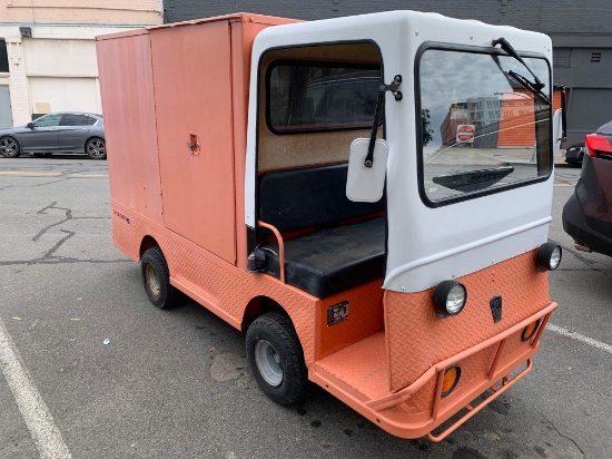 2010 Taylor Dunn BO-248-48AC Utility Enclosed Golf Cart 48V - Good Batteries - 315 hrs