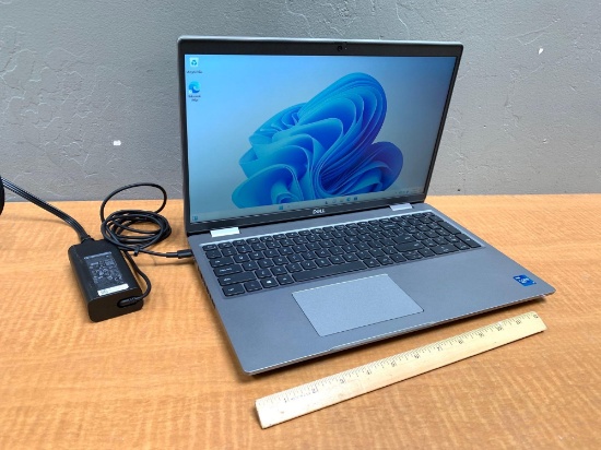 Dell Latitude 5521 Laptop 15.6" LCD Intel i7-11850 2.5GHz 32GB 512GB SSD Wifi Bt HDMI Win 11