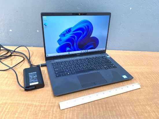 Dell Latitude 7400 14" Laptop Intel I7-8665U 1.9GHz 8GB DDR4 256GB SSD Wifi Bt HDMI Win 11