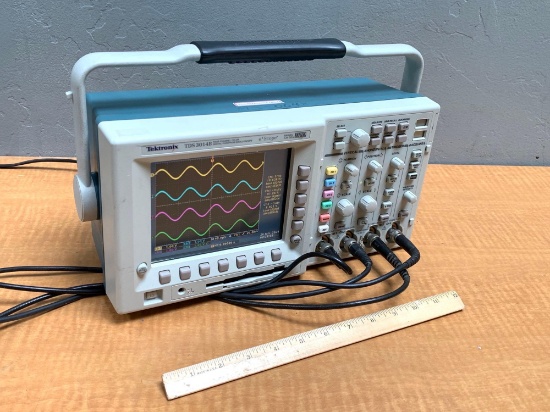 Tektronix 3014B 4 Channel 100MHz Digital Oscilloscope