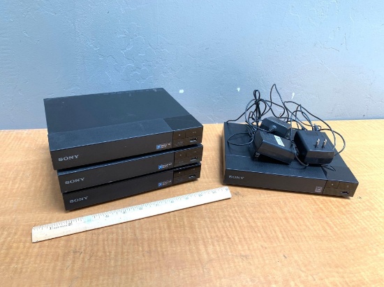 4pcs - Sony BDP-S3500 Blu-Ray / DVD Player