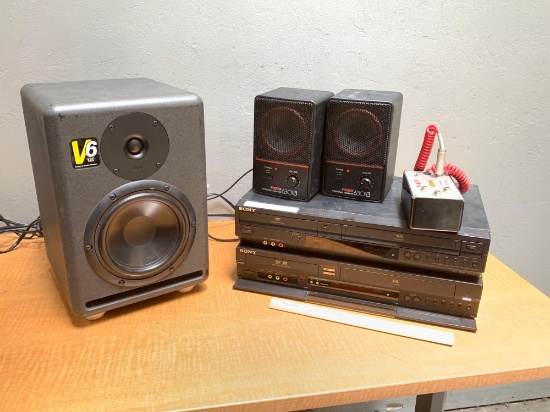 6pcs - Mixed Electronics / Sony DVD - VHS Players / KRK V6 - Fostex 6301B Monitor