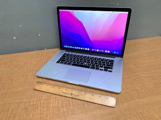 Apple MacbookPro11,4 Laptop Intel i7-4770 2.2GHz 16GB DDR3 251GB SSD Intel Wifi Bt Monterey - 2015