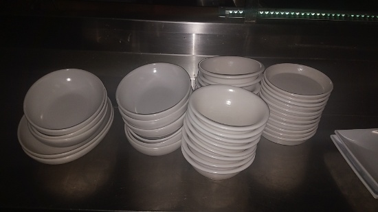 Miscellaneous china ware