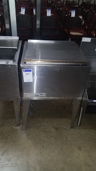 Ice bin