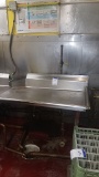 Dish washing tables