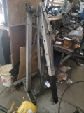 Two ton manual engine lift