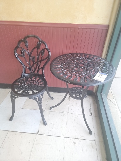 Metal Patio table and chair 24" table