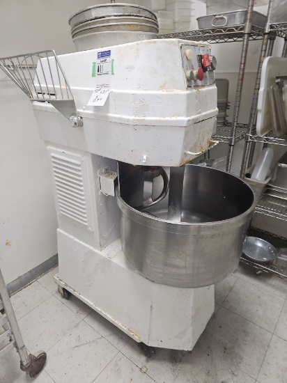 Es Mach electric Pizza dough, Pastrys and Bread mixer with bowl, guard and hook