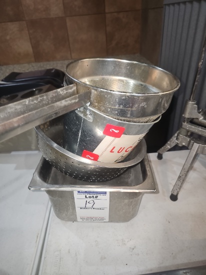 Assorted Kitchen ware