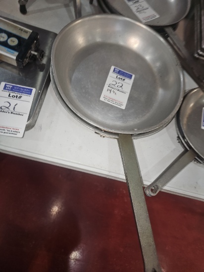 Pans 14.5"