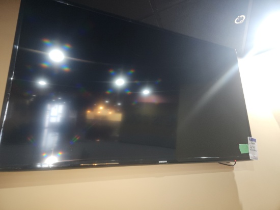 Samsung flatscreen T.V with wall bracket 50"