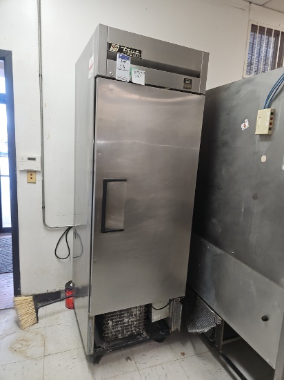 True single door vertical Freezer