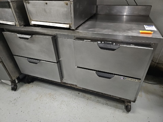 Beverage Air refrigerated Pizza prep table 60" x 29"