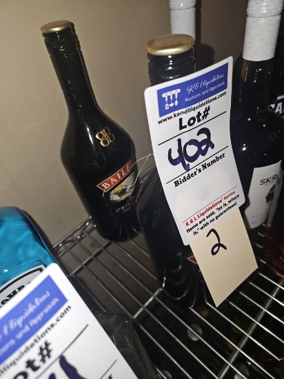 Assorted closed bar ware