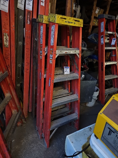 Fiberglass ladders 5' "A" framed
