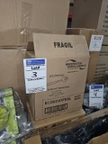 Assorted plasticware
