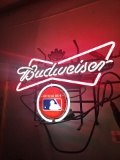 MLB budwieiser working neon bar sign