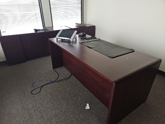 Content of office, door included