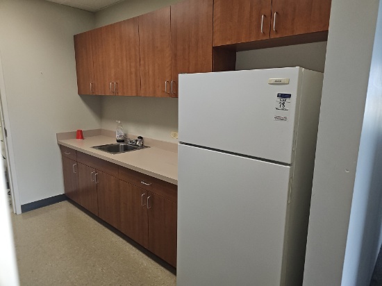 Laminated kitchen cabinets with fridge