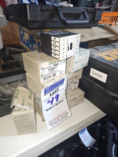 Moeller 24VDC breaker