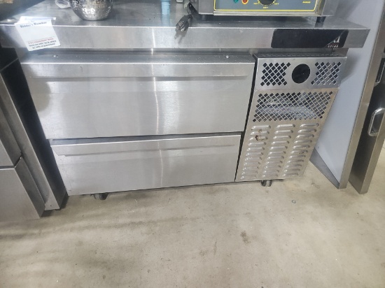 Continental refrigerated equipment stand